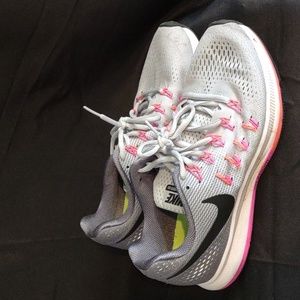 Nike Pegasus 33 Shoes size 8